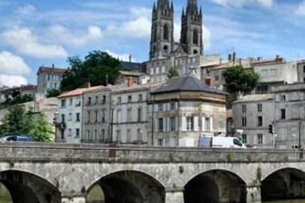 SO'LODGE Hôtel Niort A83 (La Crèche)